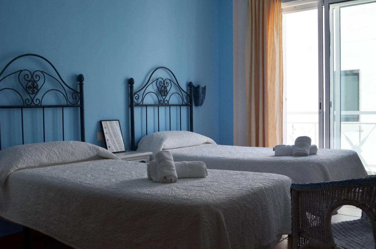 Hostal Dona Antonia Ξενοδοχείο Punta Umbría Εξωτερικό φωτογραφία
