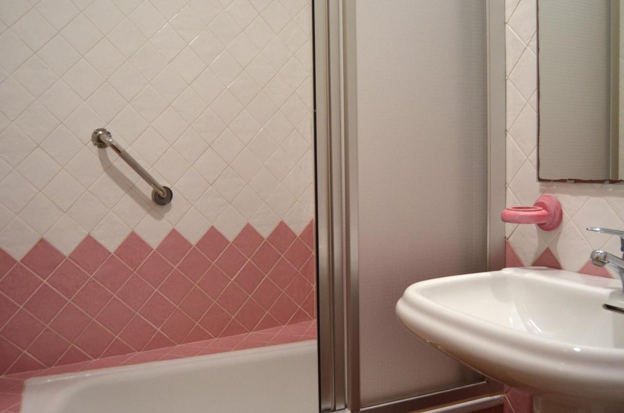 Hostal Dona Antonia Ξενοδοχείο Punta Umbría Εξωτερικό φωτογραφία